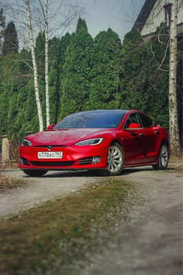 Tesla model S изображение