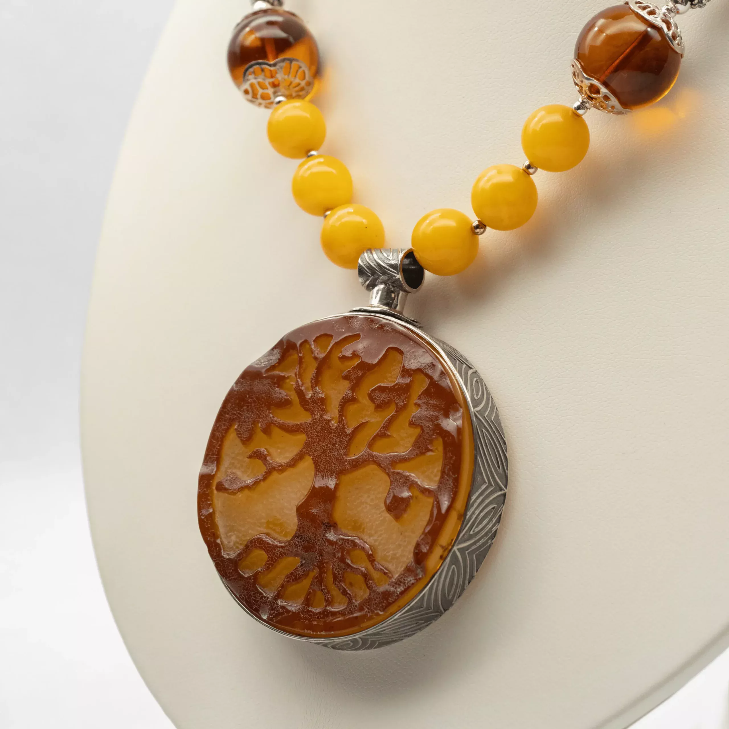 Amber Sea янтарные изделия