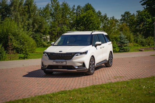 Kia Carnival изображение